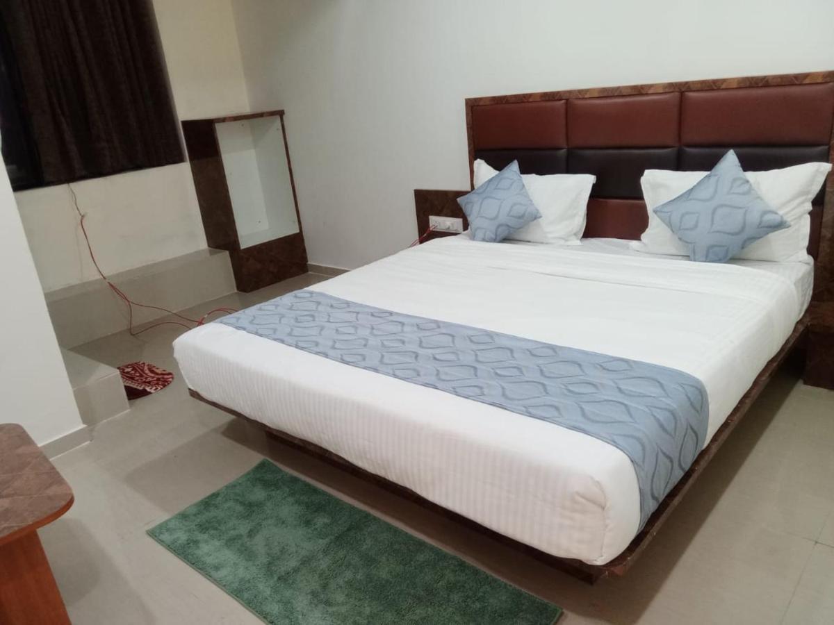 Hotel Rk Villa Vadodara Exterior photo