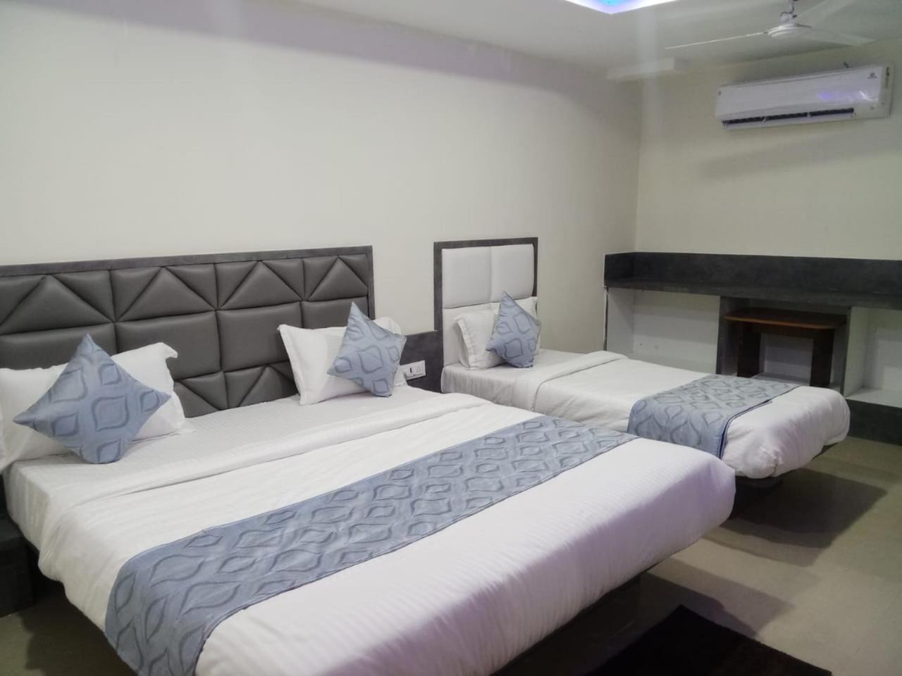 Hotel Rk Villa Vadodara Exterior photo