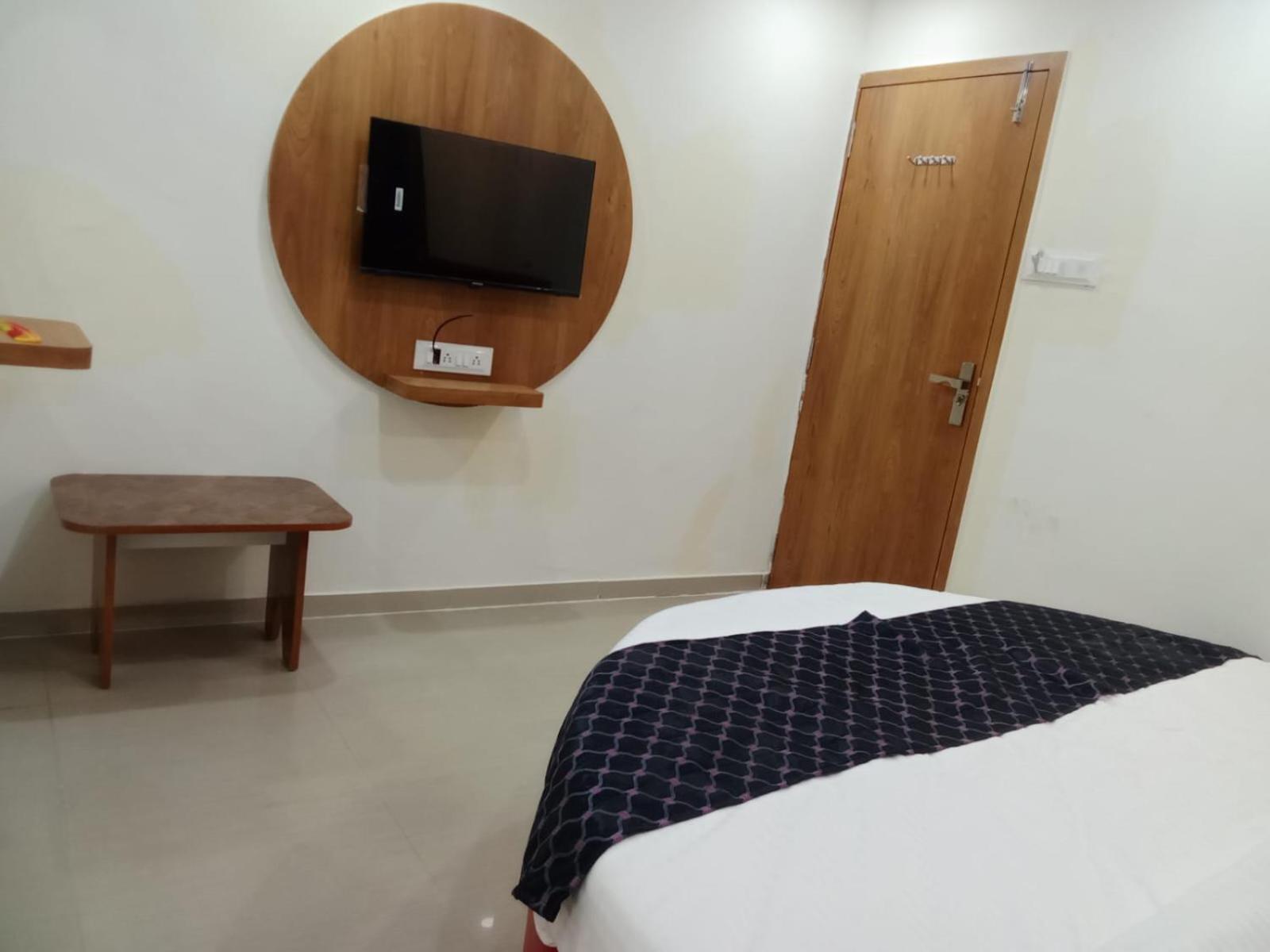 Hotel Rk Villa Vadodara Exterior photo