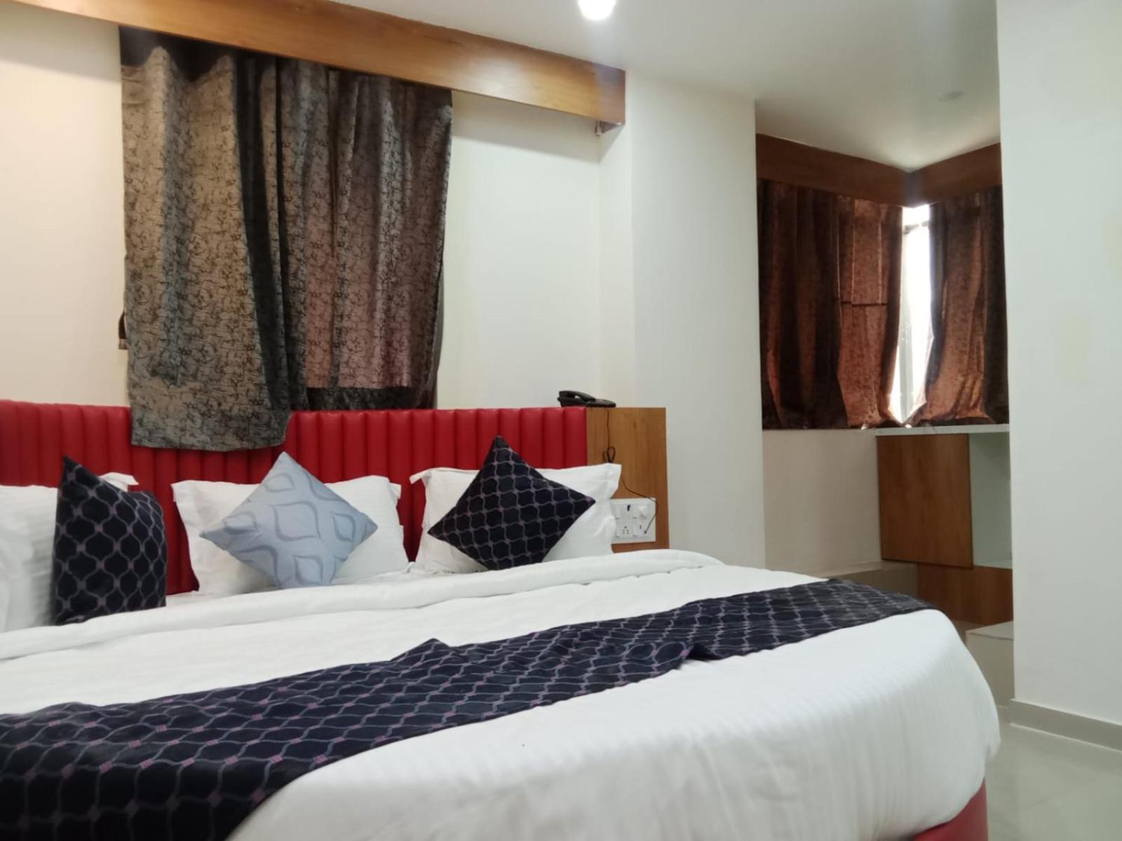 Hotel Rk Villa Vadodara Exterior photo