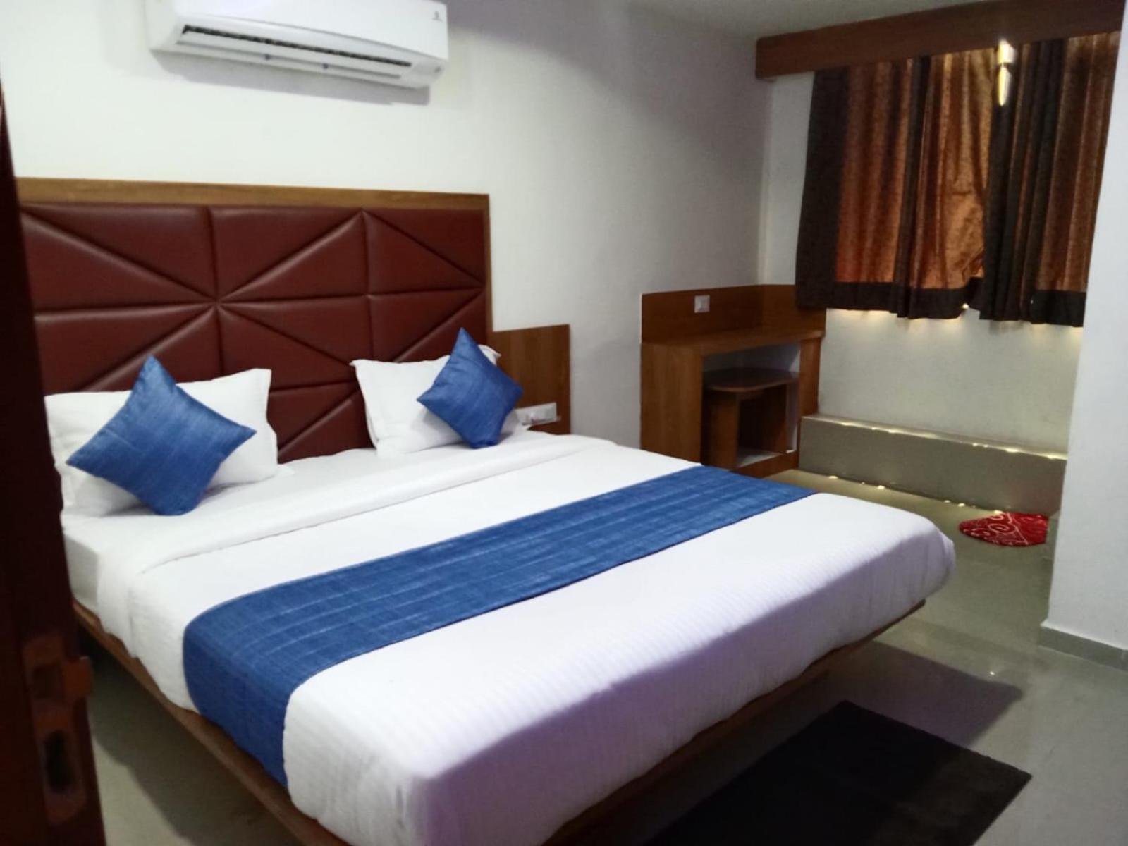 Hotel Rk Villa Vadodara Exterior photo